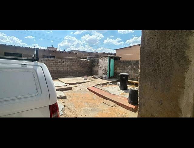 1 BEDROOM HOUSE FOR SALE IN MEADOWLANDS